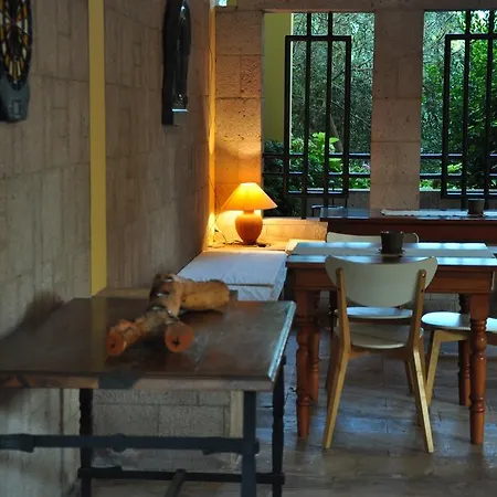 Palm Court Hotell Ayvalı