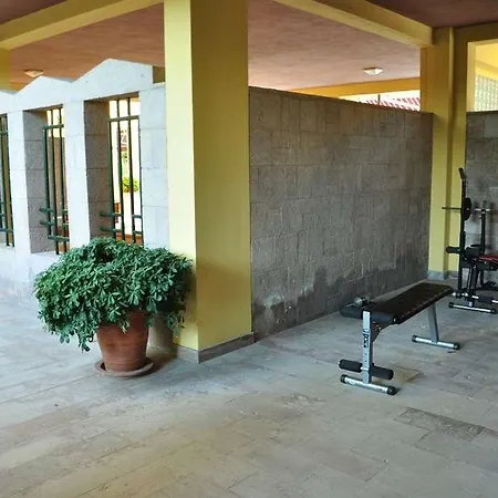 Palm Court Bed and breakfast Sarimsakli