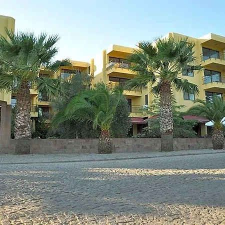 Ξενοδοχείο Palm Court 2*