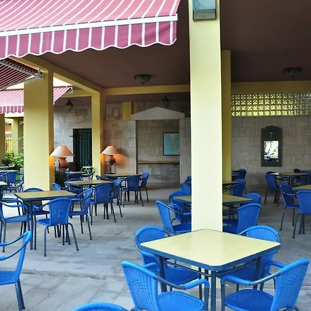 Palm Court Bed and Breakfast Küçükköy